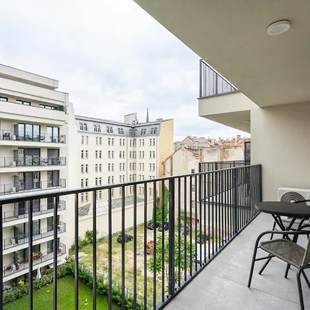 Apartment Downtown Lonyay 38 *