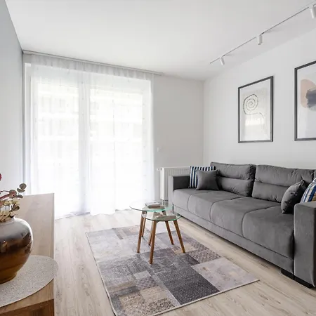 Apartment Downtown Lonyay 38