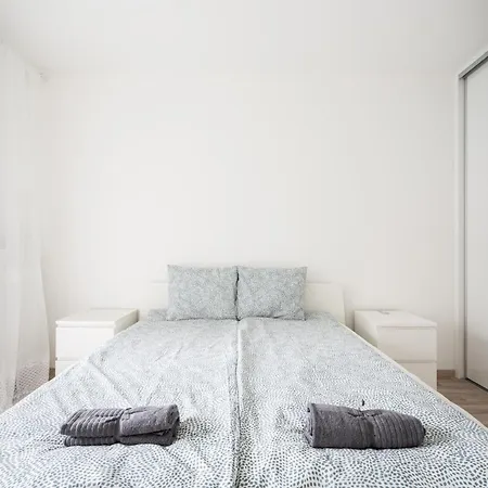 Apartment Downtown Lonyay 38 *