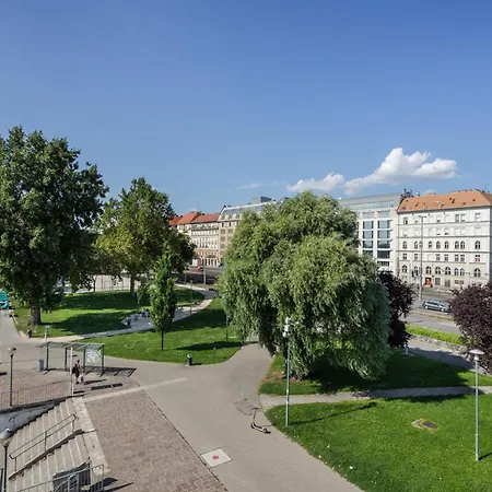 Downtown Lonyay 38 公寓 *