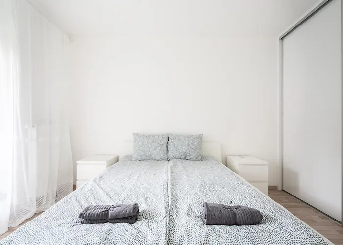 公寓 Downtown Lonyay 38 *